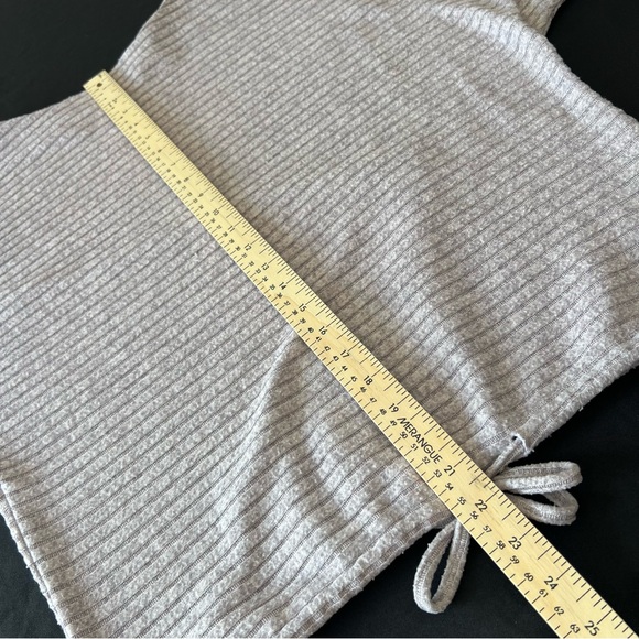 Dusty Rose Striped Knit Top with Front Tie Detail Women’s Medium - Picture 2 of 7